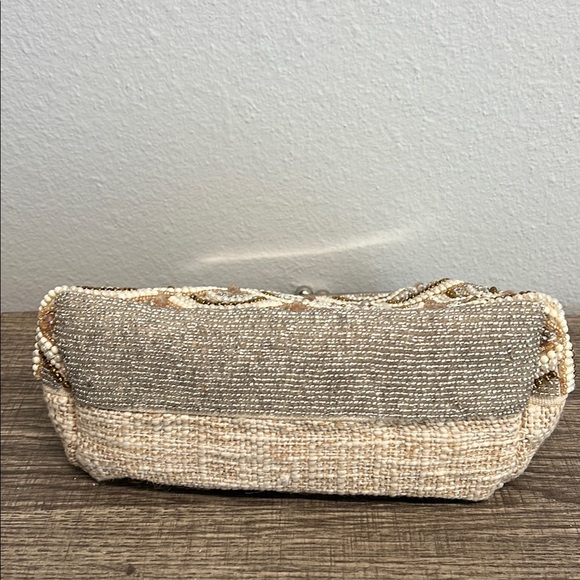 Beaded Cream & Gold Clutch w/ Crossbody Strap ✨ - Picture 4 of 11